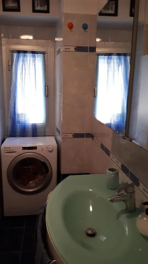 Ca'Saetta Bnb Holiday Home - Park & Go To Genoa Aquarium And Old Town Appartamento