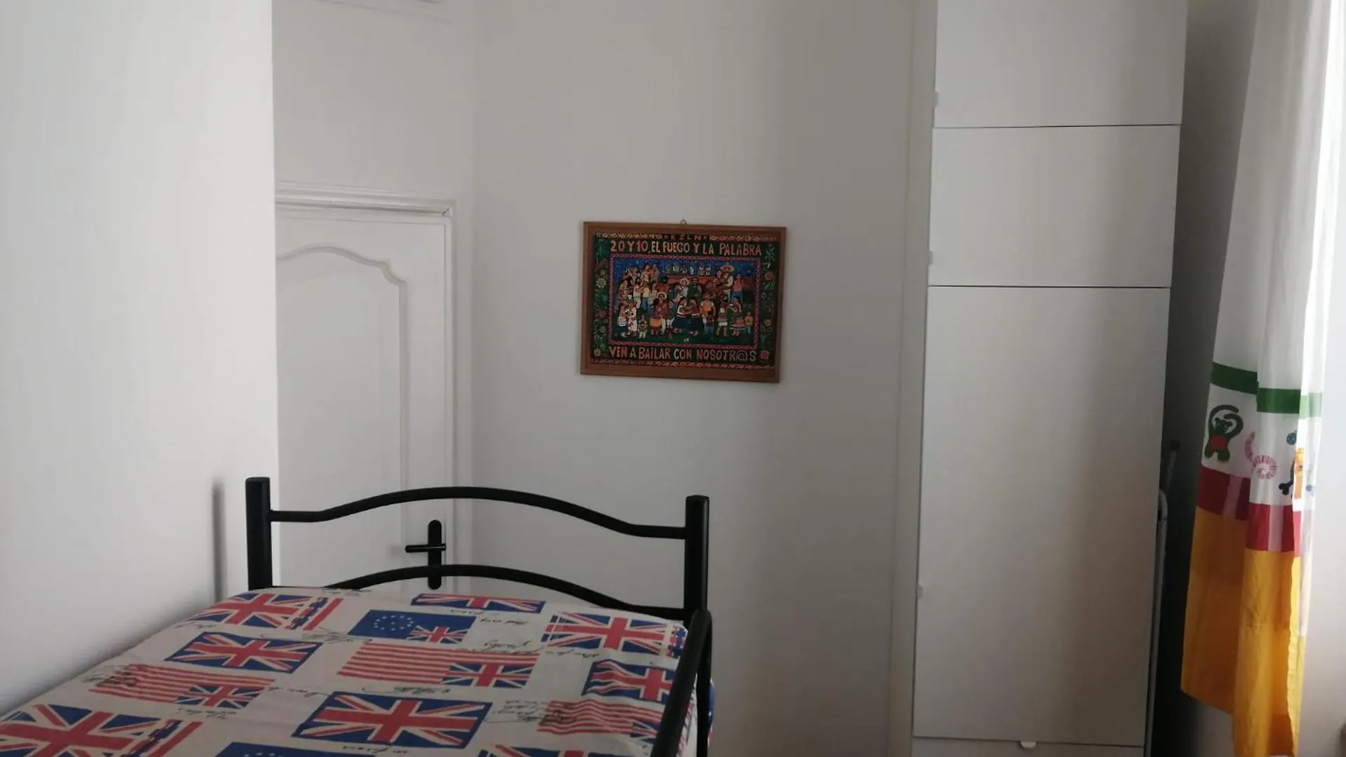 Ca'Saetta Bnb Holiday Home - Park & Go To Genoa Aquarium And Old Town 0*,  Italia